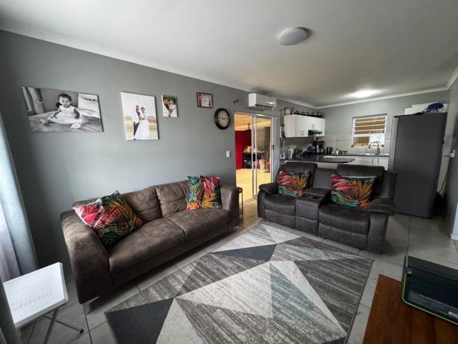 To Let 2 Bedroom Property for Rent in Dennemere Western Cape